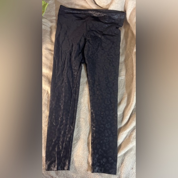 KORAL Hi Rise Lustrous Black Leopard Hi Shine Leggings - Picture 4 of 6